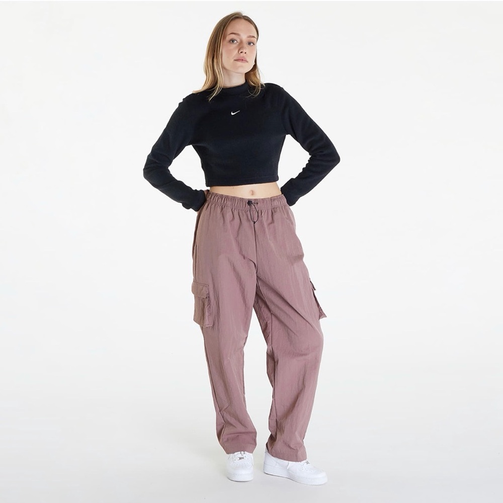 Nike Women's Mauve Cargo Pants